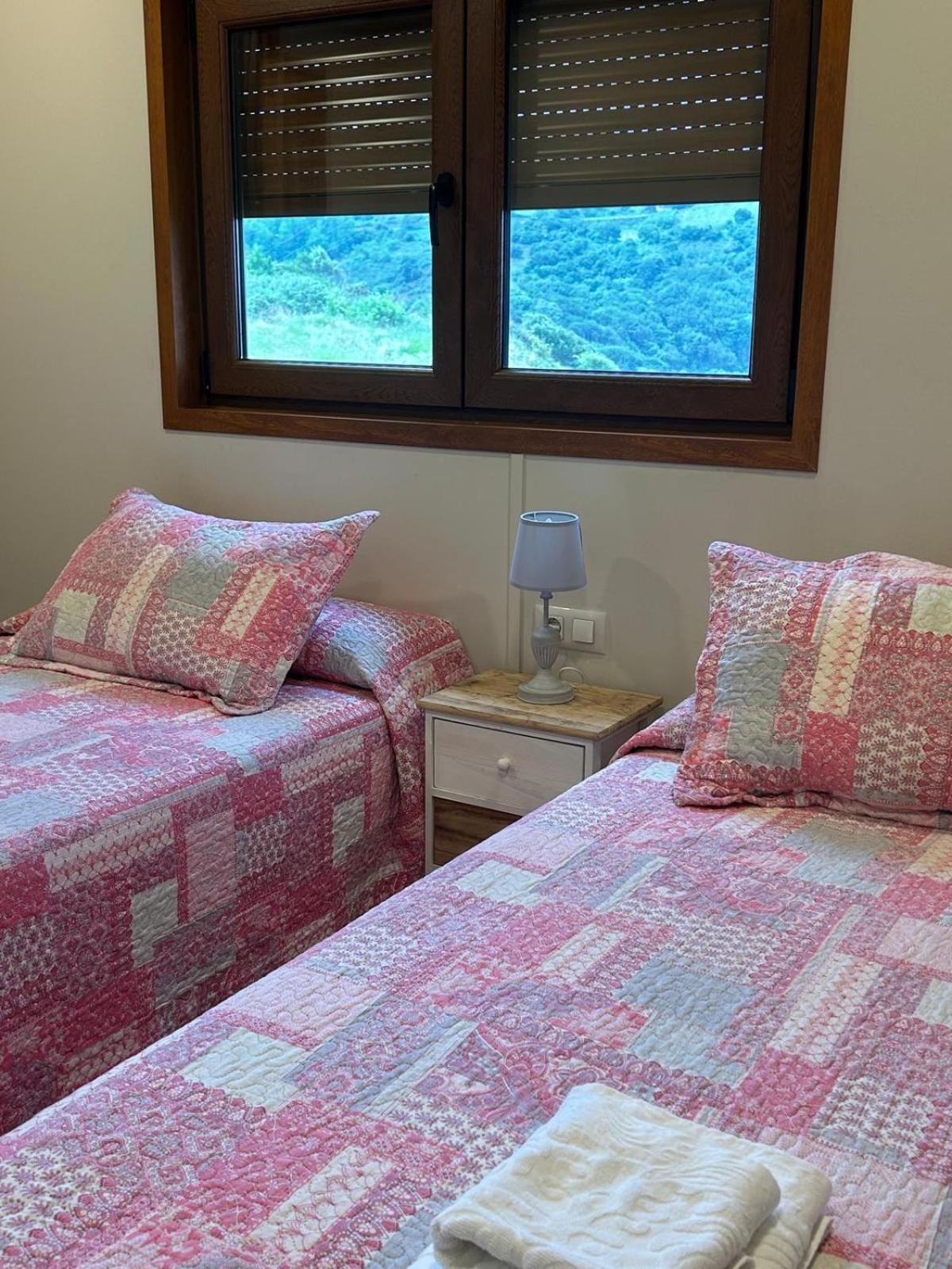 Apartamentos El Prau 尤比雅克 外观 照片
